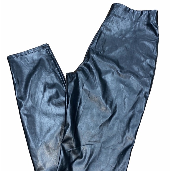 Suzanne Betro black faux leather pants size medium new with tags - Picture 2 of 6